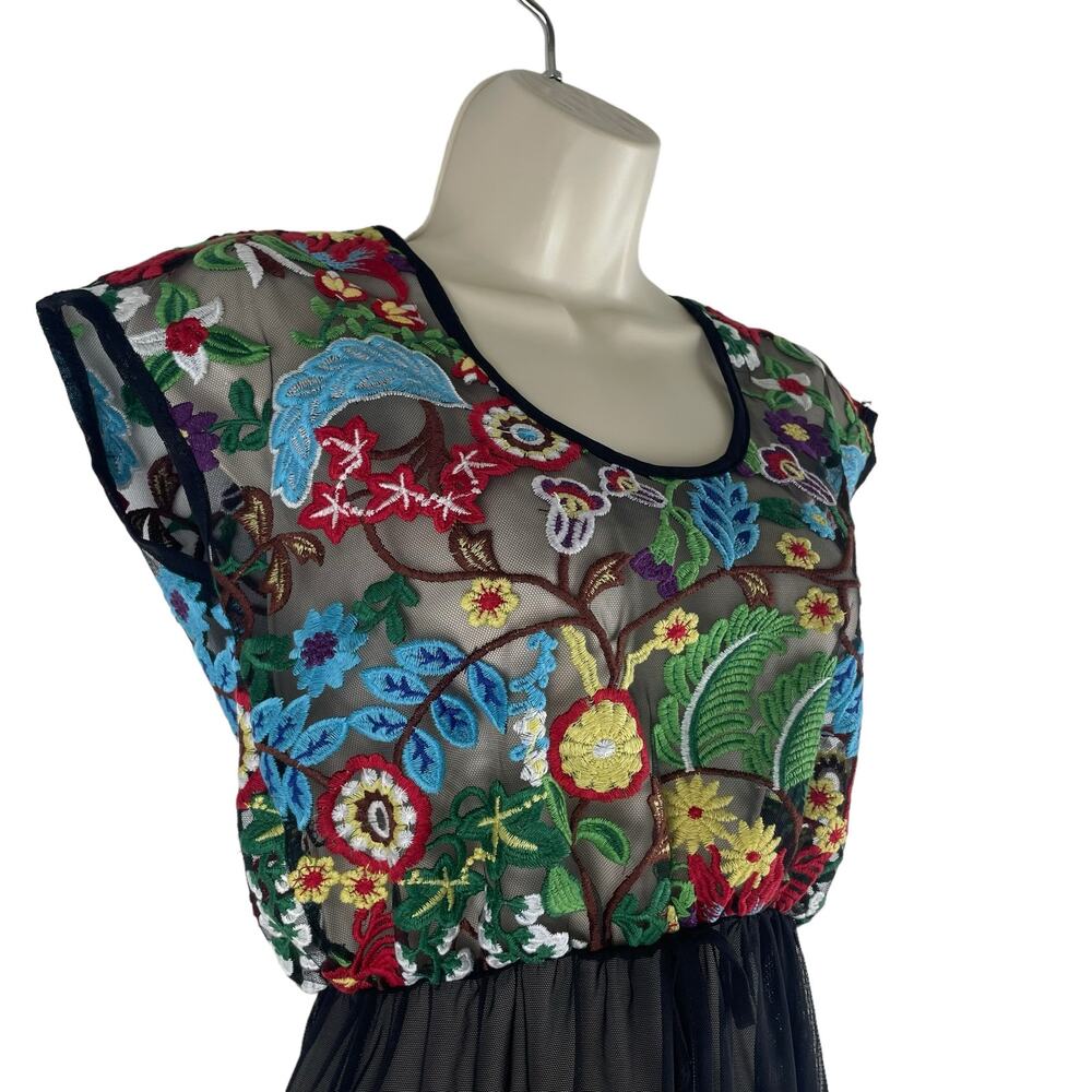 Elif For Jordan Taylor Adela Swim Coverup Tuni Embroidery Size XS - Picture 6 of 9